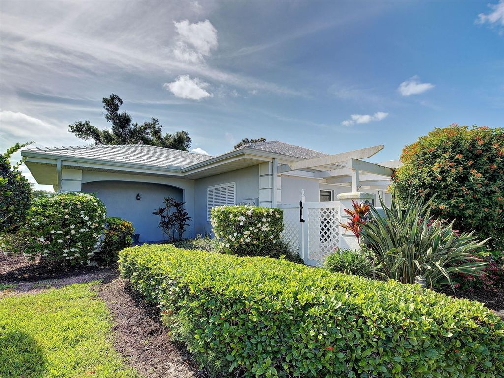 Photo of 262 Cerromar Way S #53, Venice, FL 34293 (MLS # N6144198)