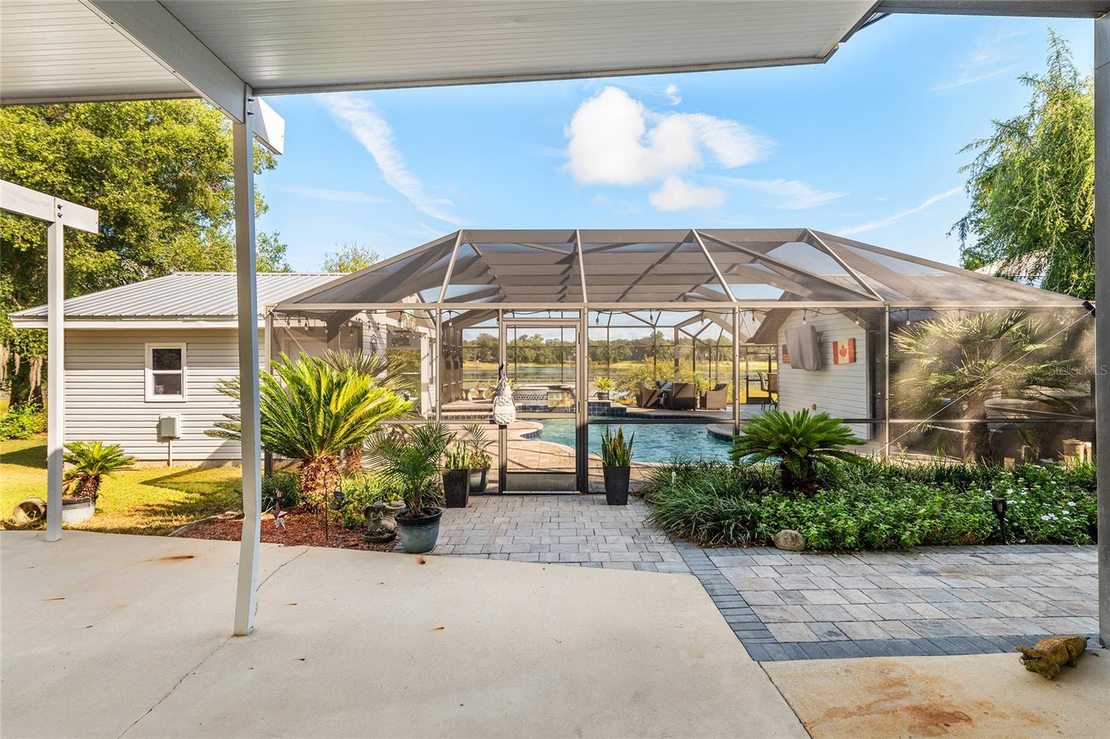 CLAY SHORES - Residential