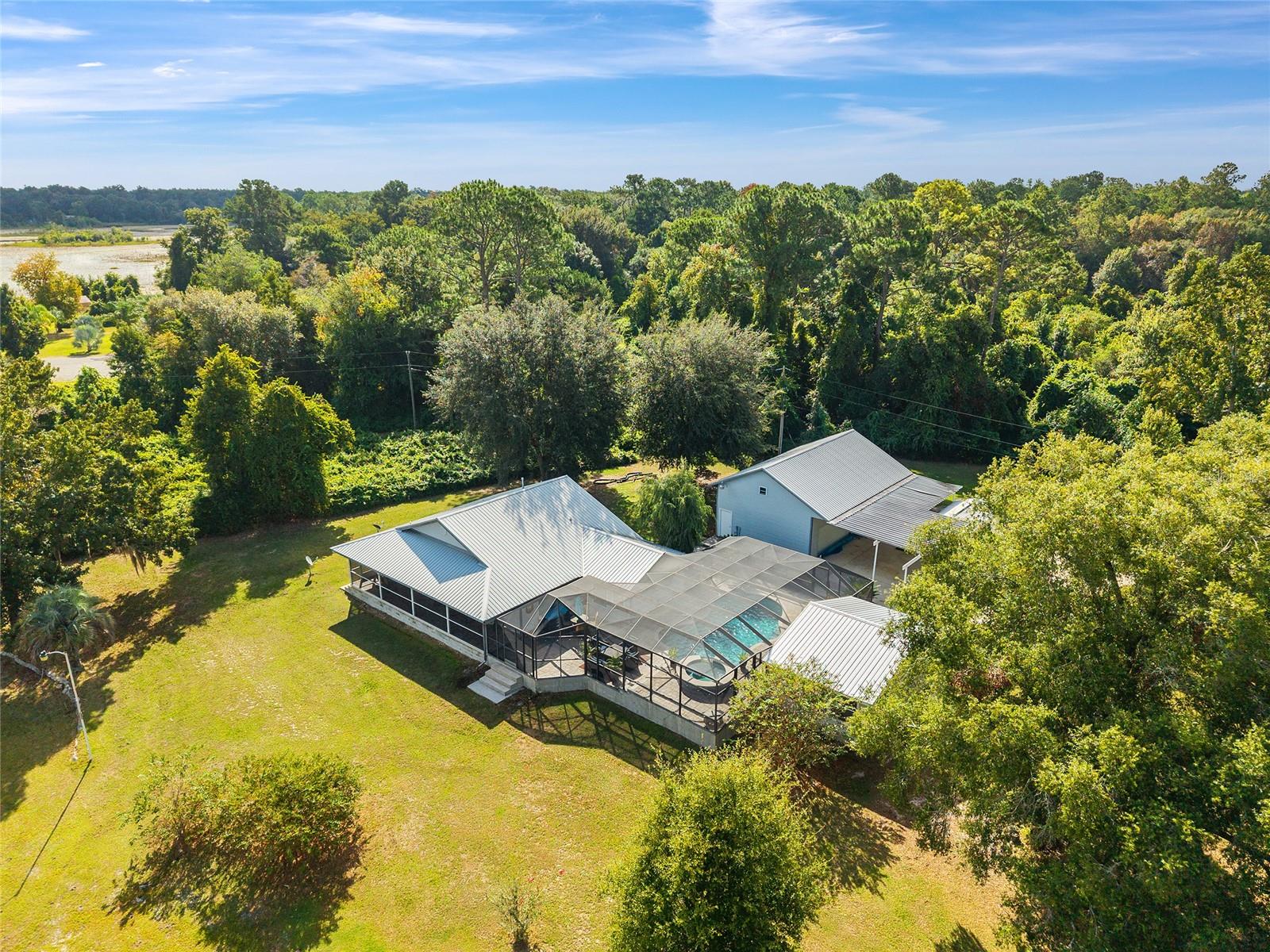 CLAY SHORES - Residential