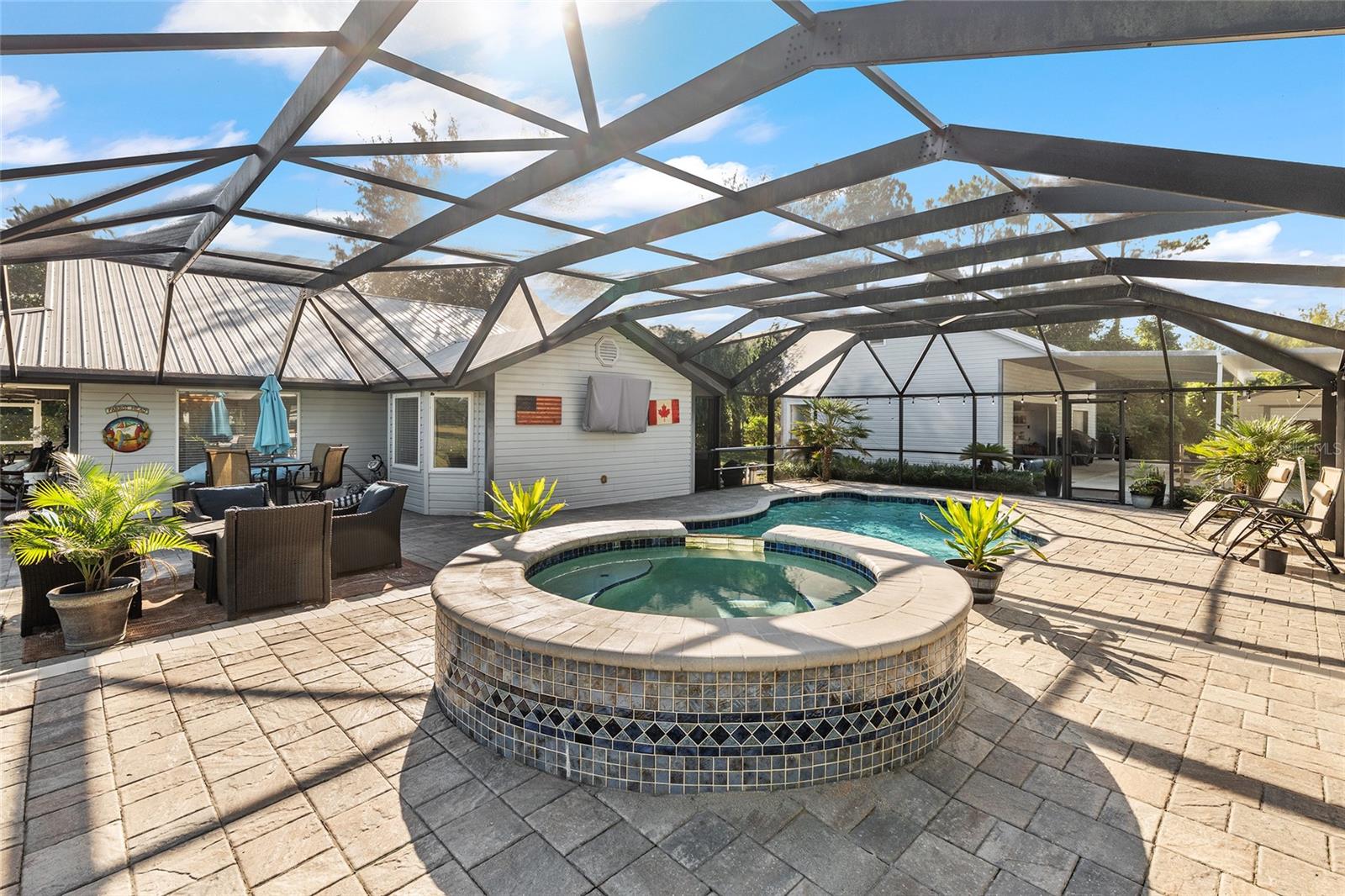 CLAY SHORES - Residential