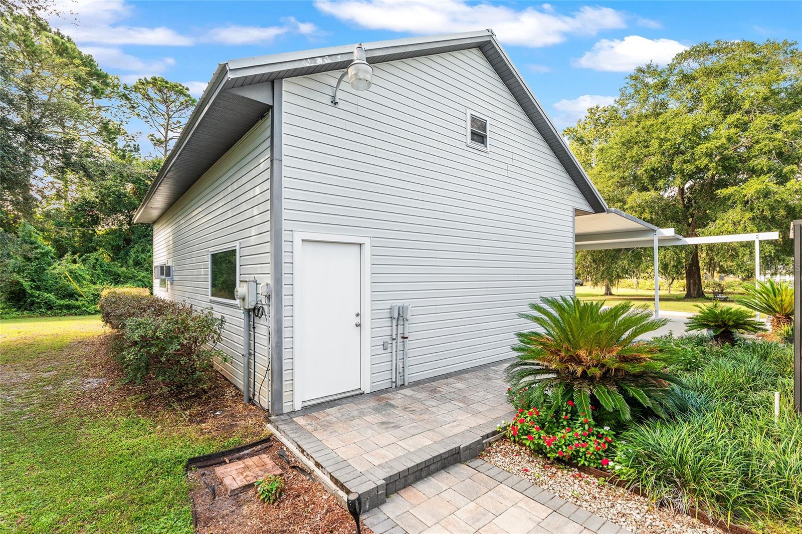 CLAY SHORES - Residential