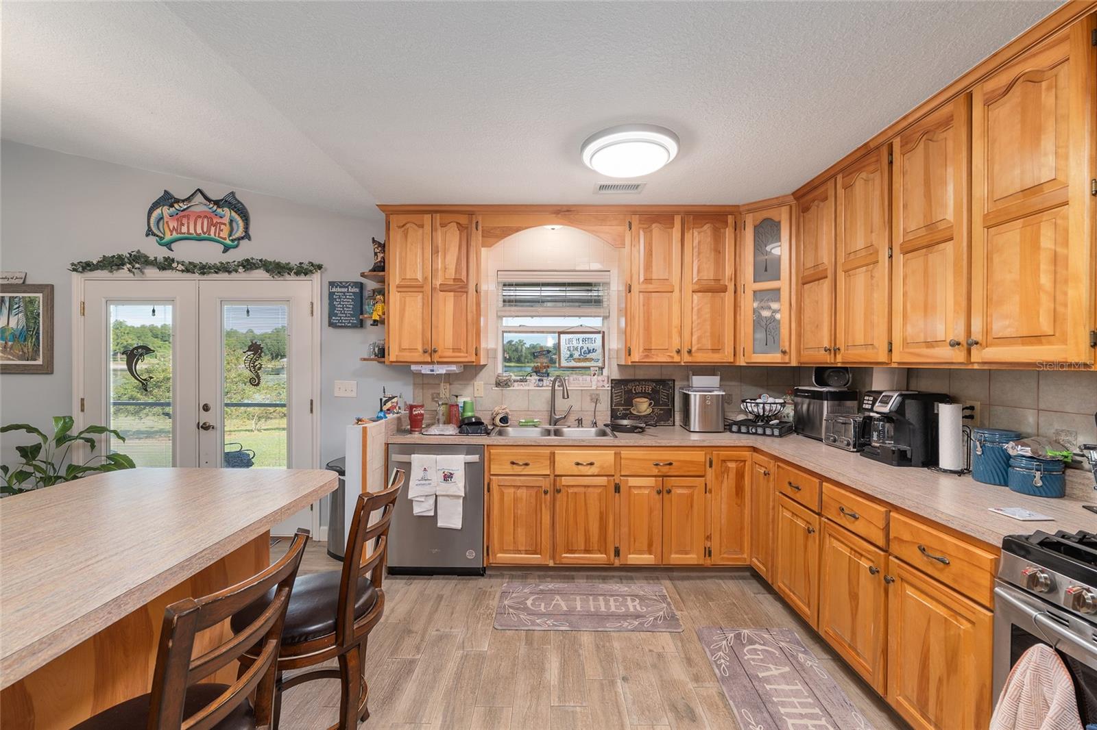 CLAY SHORES - Residential