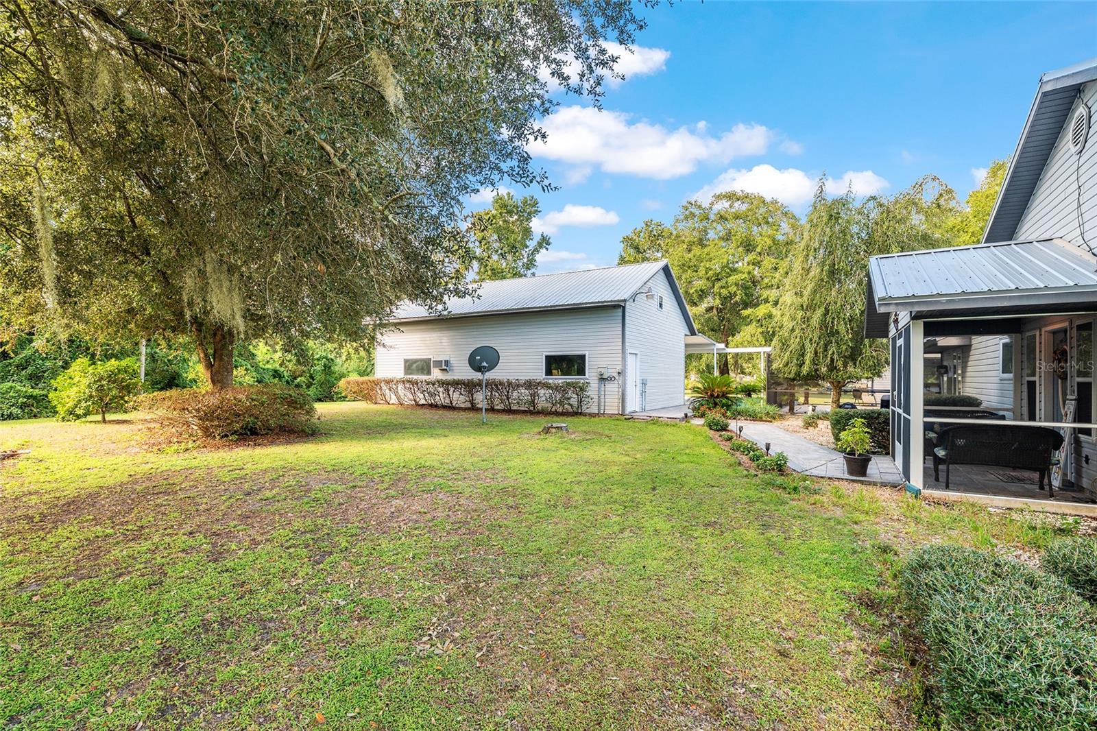 CLAY SHORES - Residential