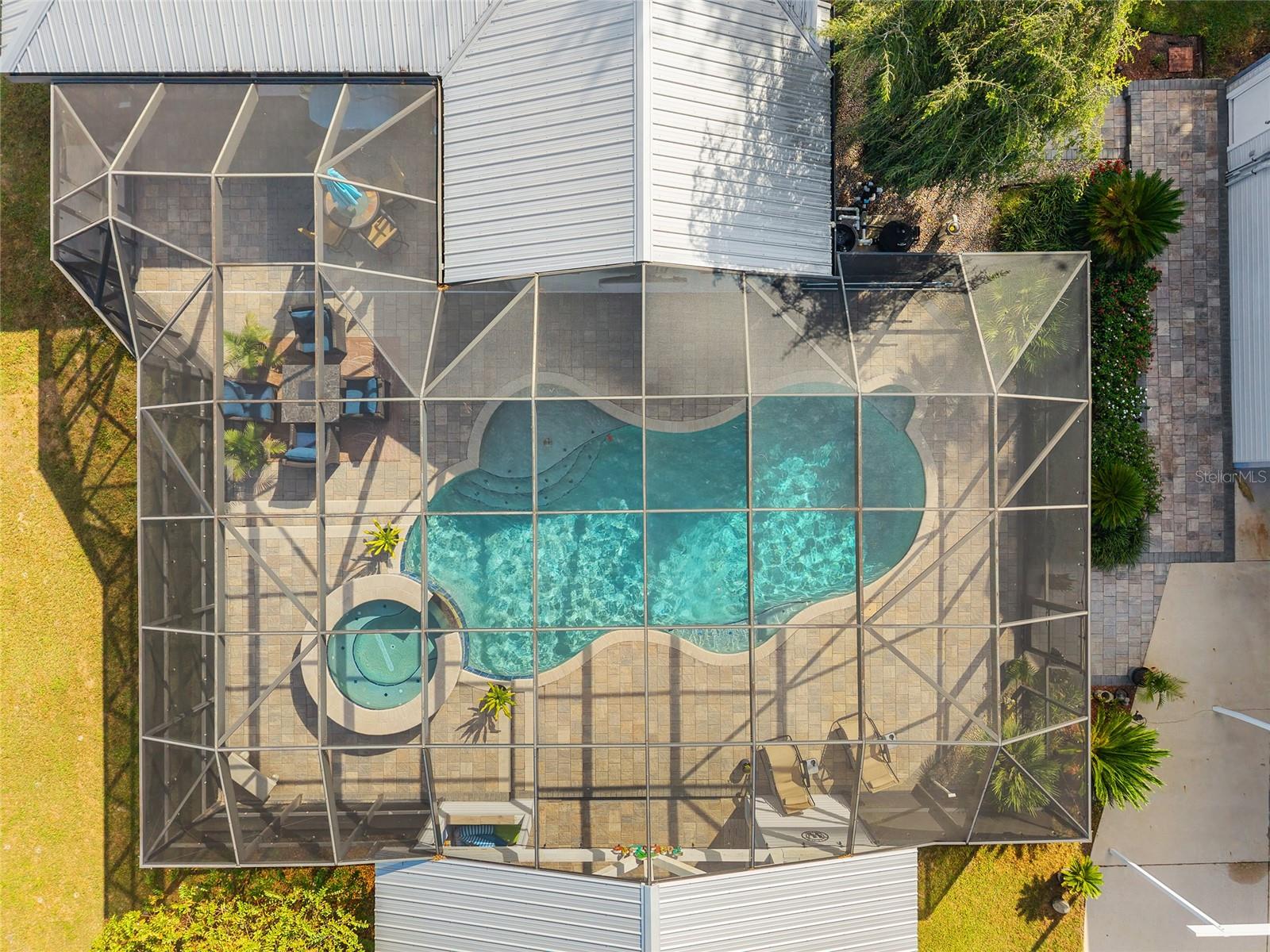 CLAY SHORES - Residential