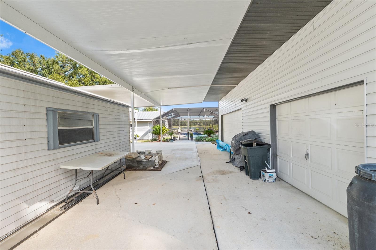 CLAY SHORES - Residential