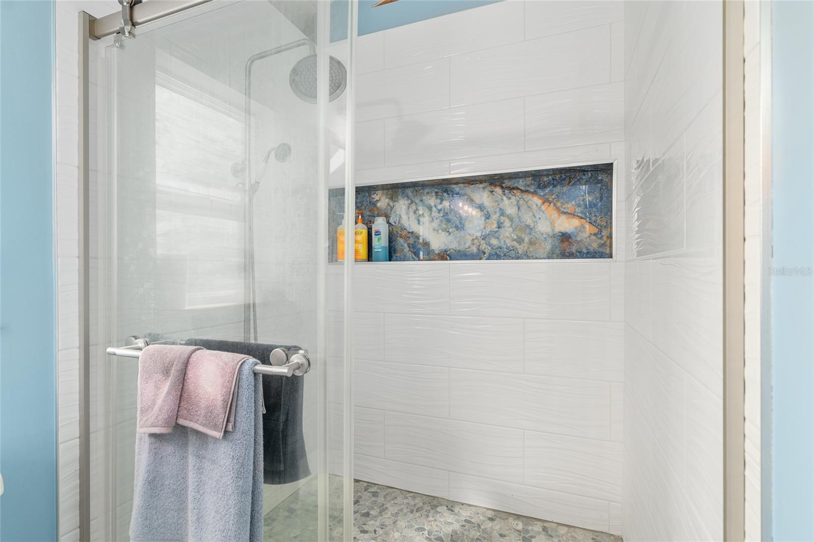 CLAY SHORES - Residential