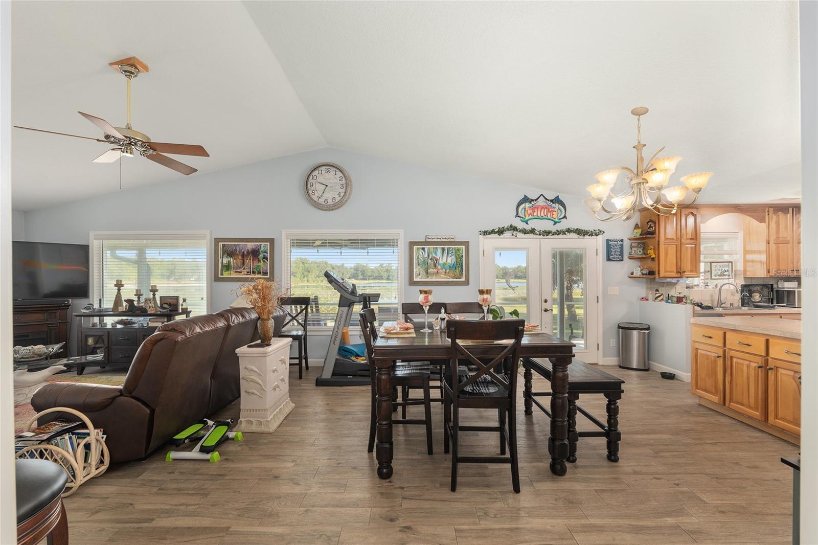 CLAY SHORES - Residential