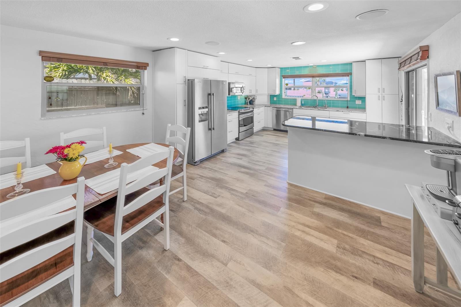 YACHT HAVEN - Residential