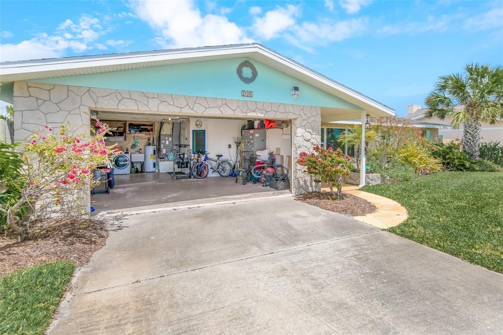 YACHT HAVEN - Residential