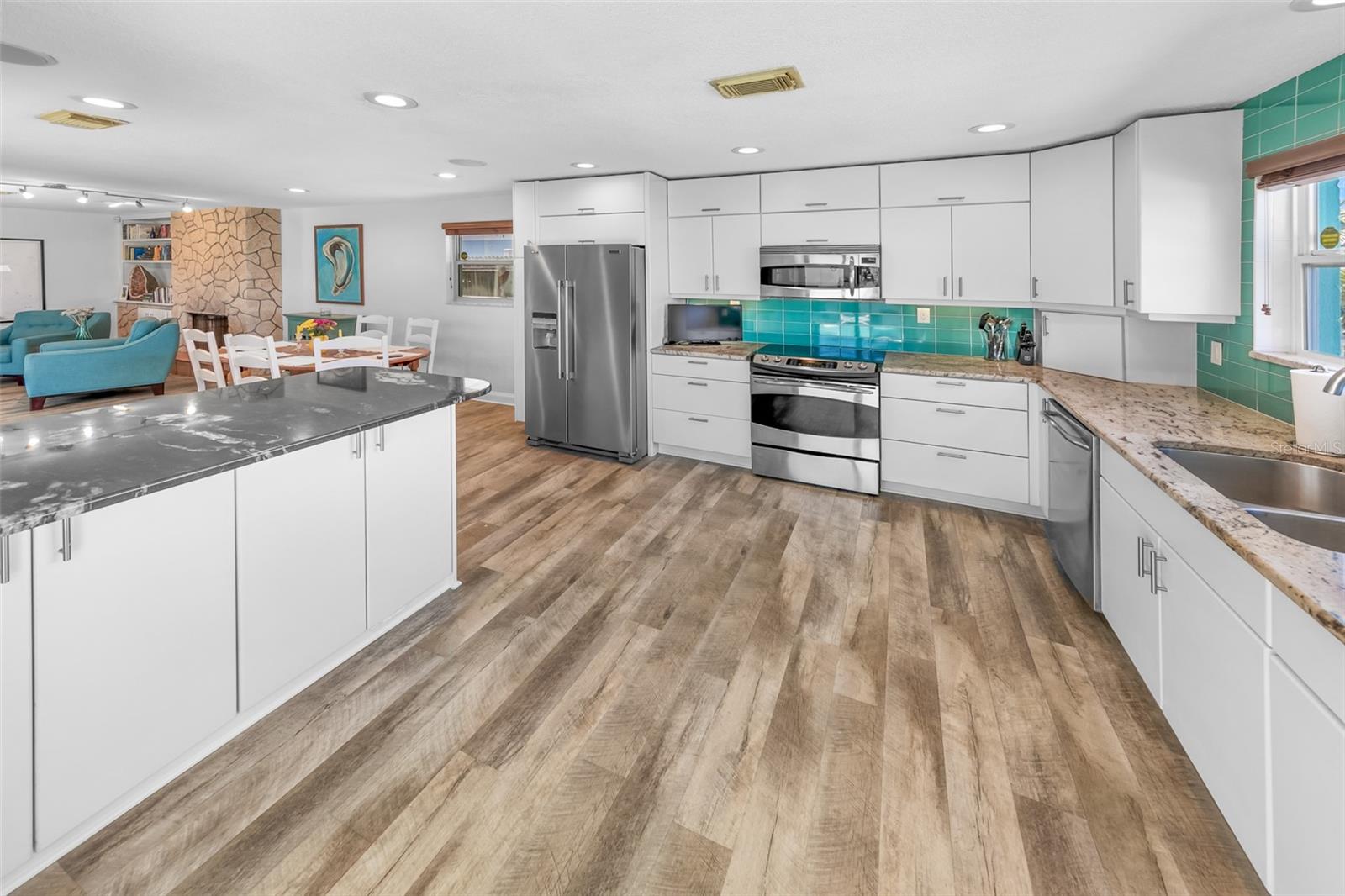 YACHT HAVEN - Residential