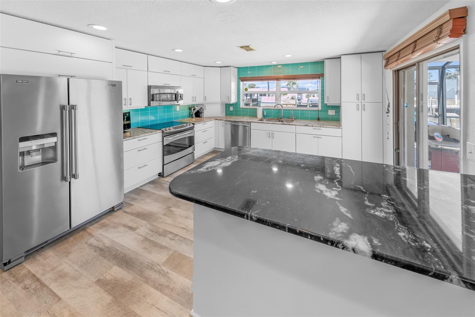 YACHT HAVEN - Residential