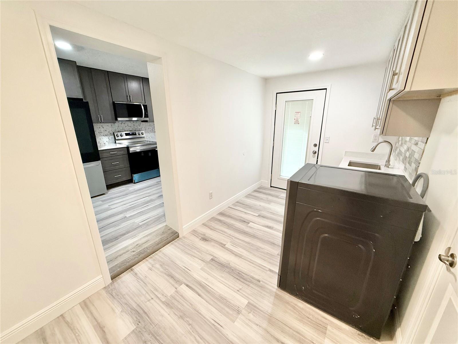 ACREAGE IN SECS 5-10 - Residential