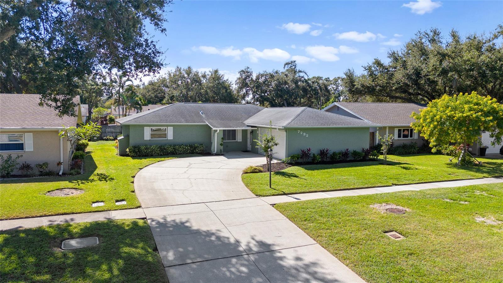 BONNIE BAY COUNTRY CLUB ESTATES-PHASE 3 - Residential