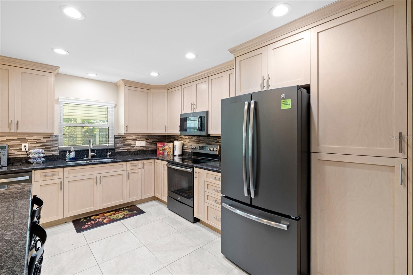 BONNIE BAY COUNTRY CLUB ESTATES-PHASE 3 - Residential