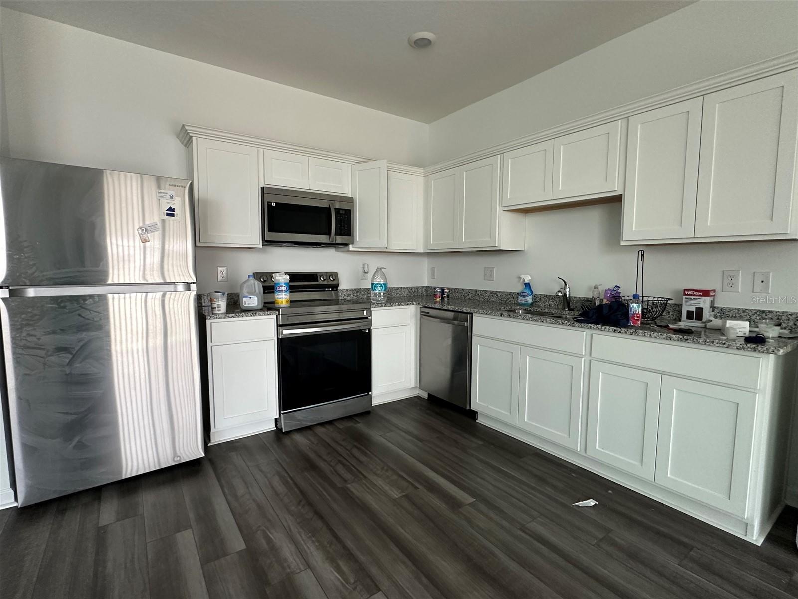 DUG CRK TWNHMS - Residential