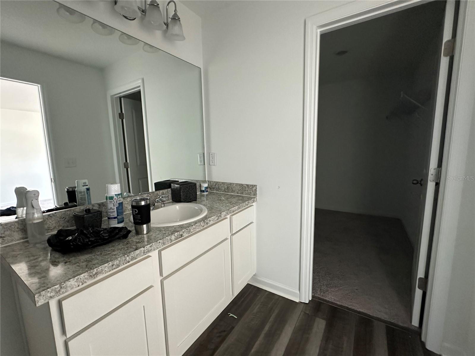 DUG CRK TWNHMS - Residential