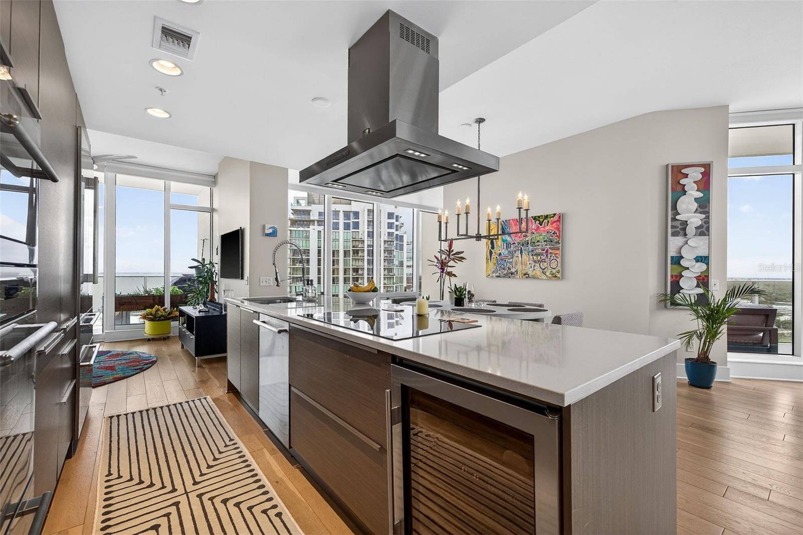 SIGNATURE PLACE CONDO - Residential