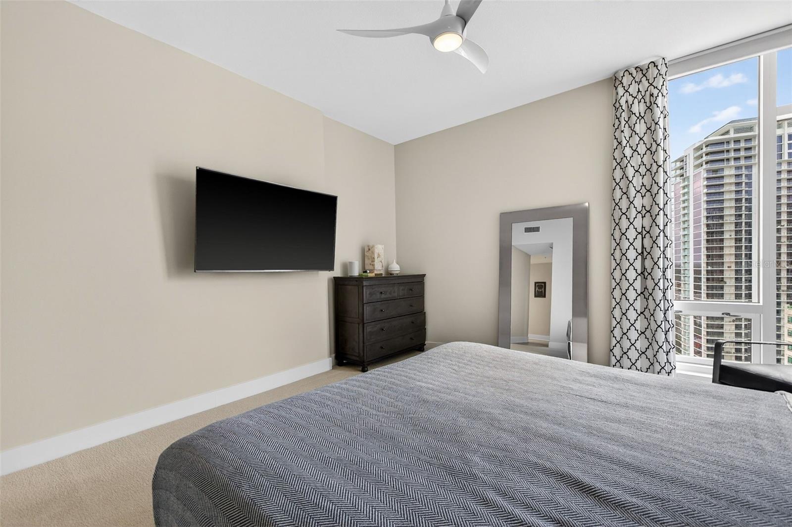 SIGNATURE PLACE CONDO - Residential