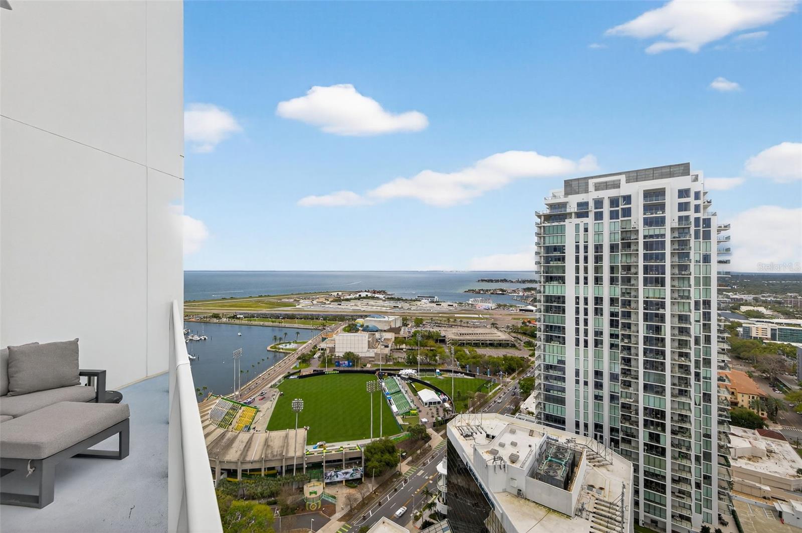 SIGNATURE PLACE CONDO - Residential