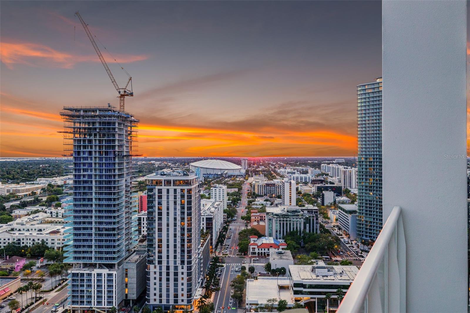 SIGNATURE PLACE CONDO - Residential