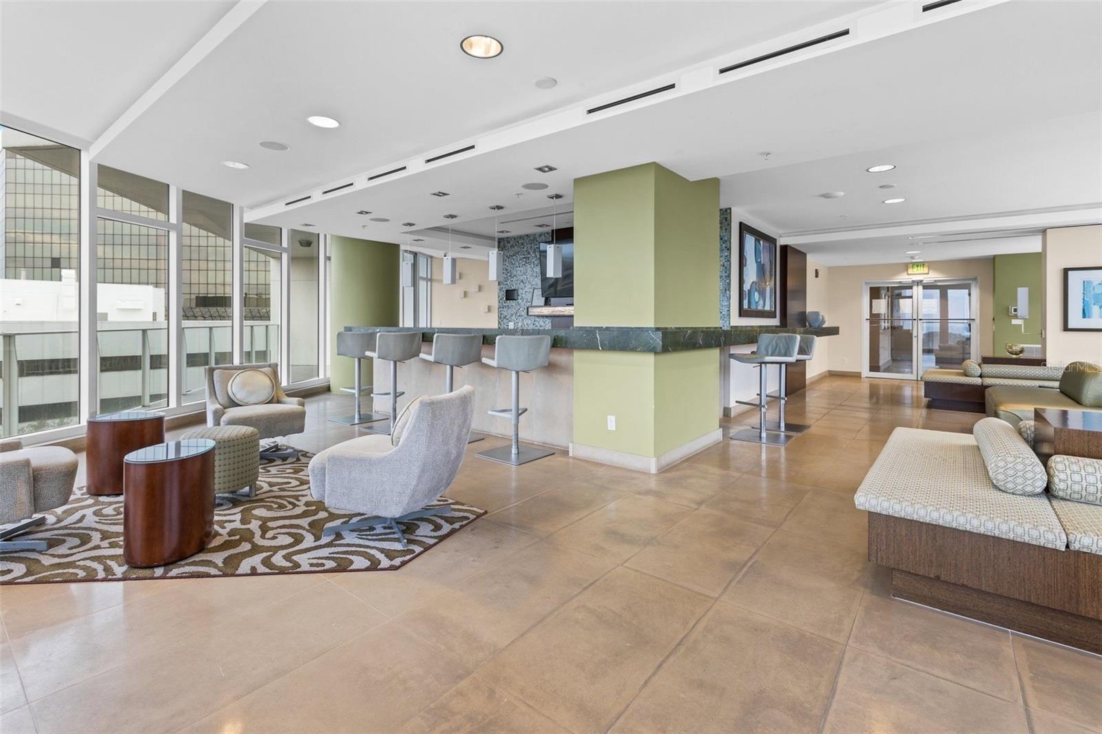 SIGNATURE PLACE CONDO - Residential