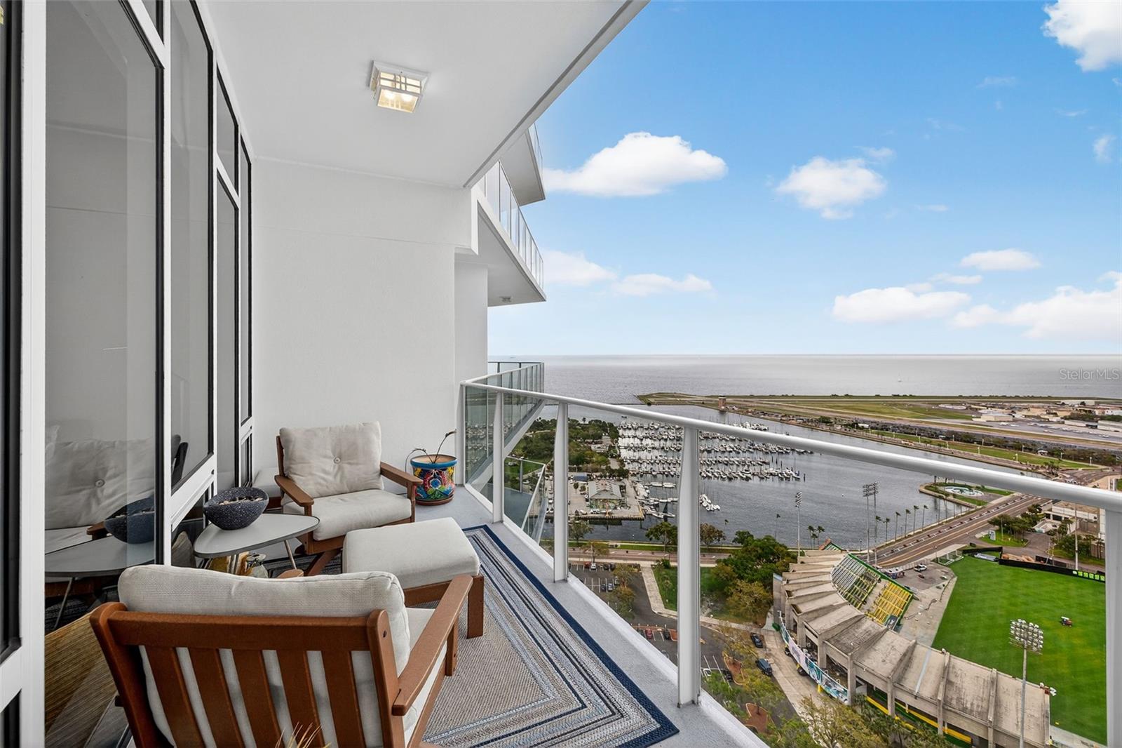 SIGNATURE PLACE CONDO - Residential