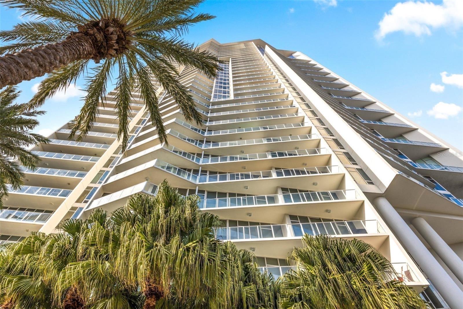 SIGNATURE PLACE CONDO - Residential