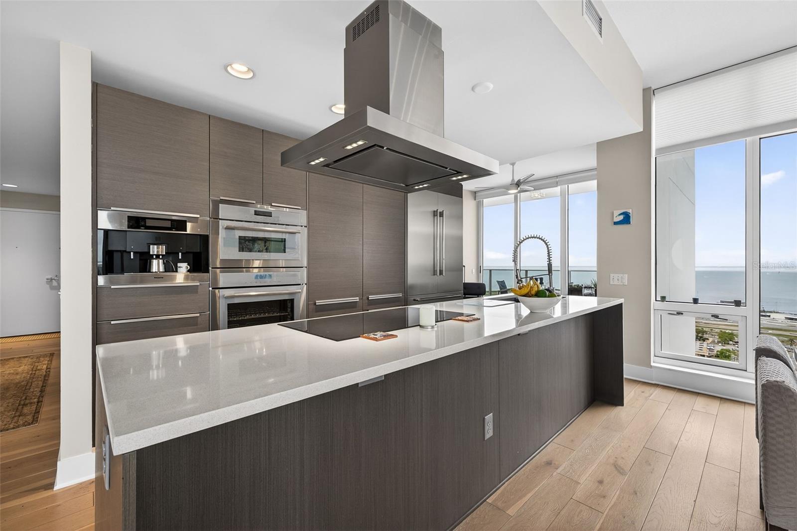 SIGNATURE PLACE CONDO - Residential