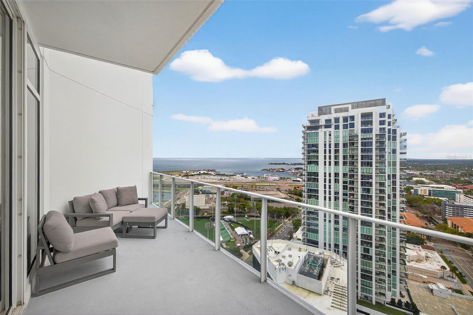 SIGNATURE PLACE CONDO - Residential