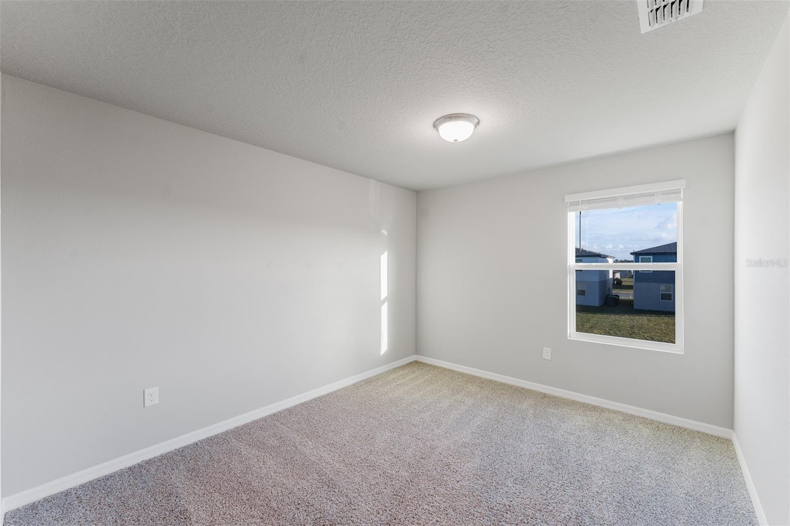 SILVER SPRINGS - Residential