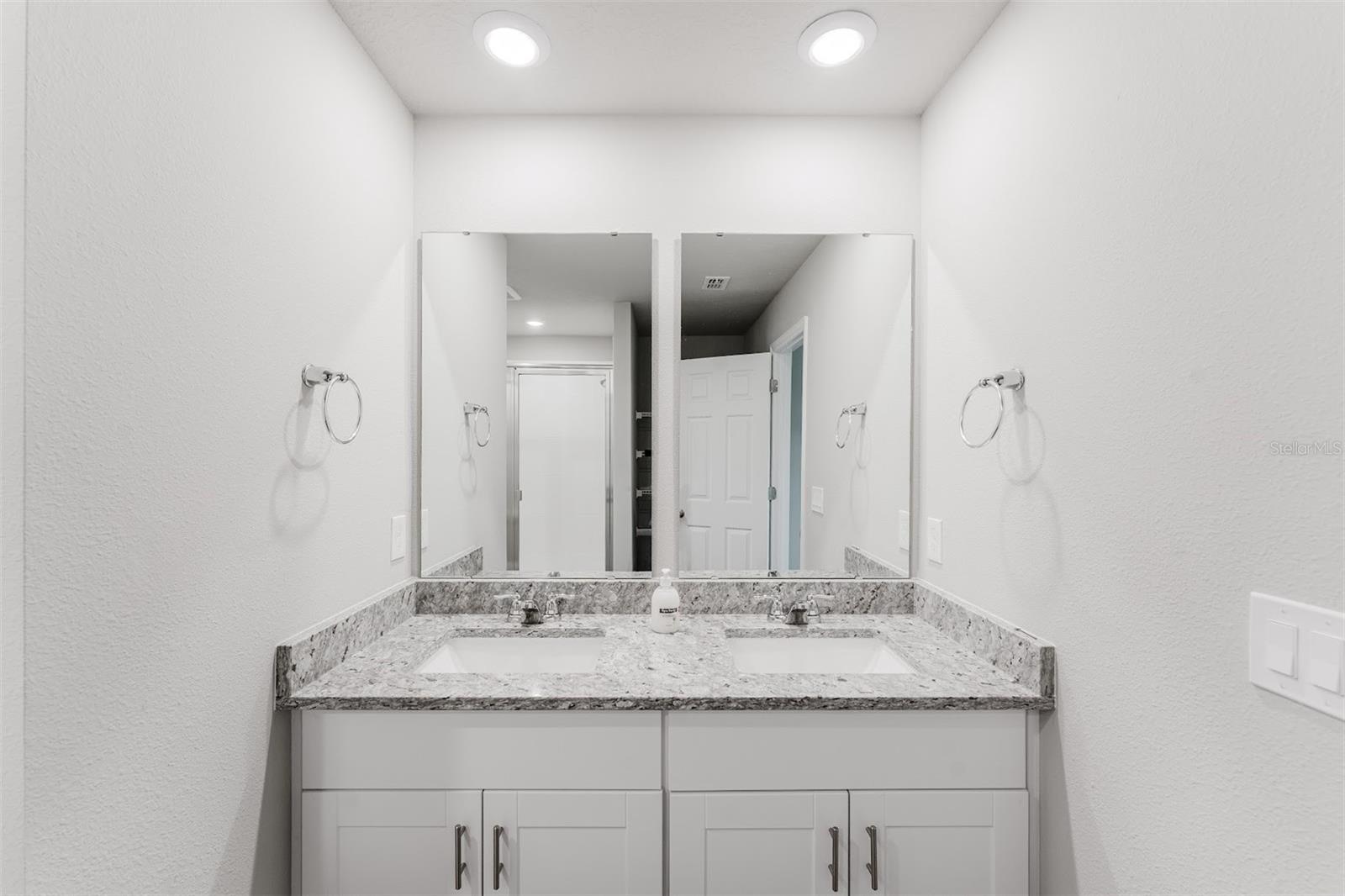 SILVER SPRINGS - Residential