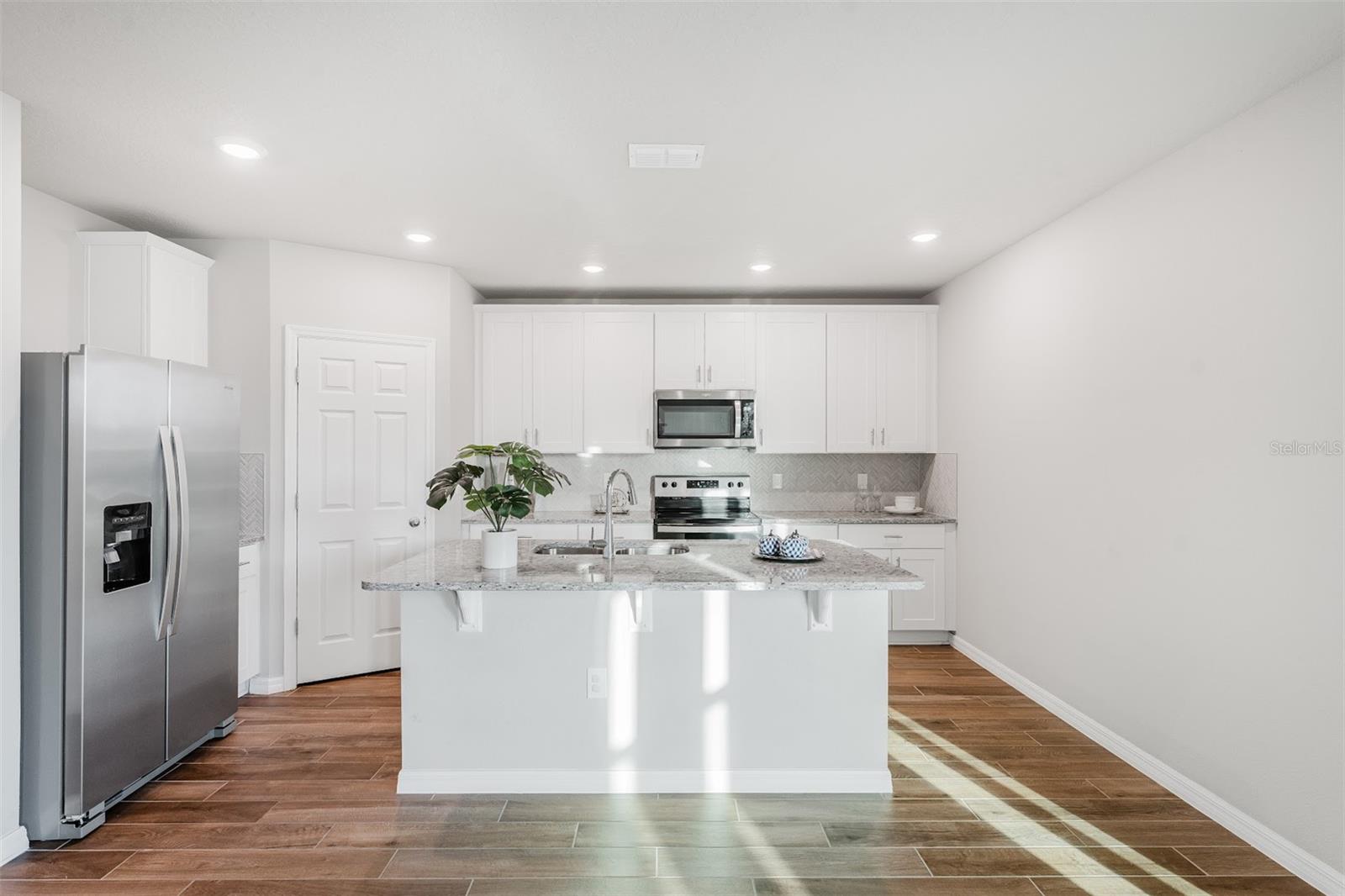 SILVER SPRINGS - Residential