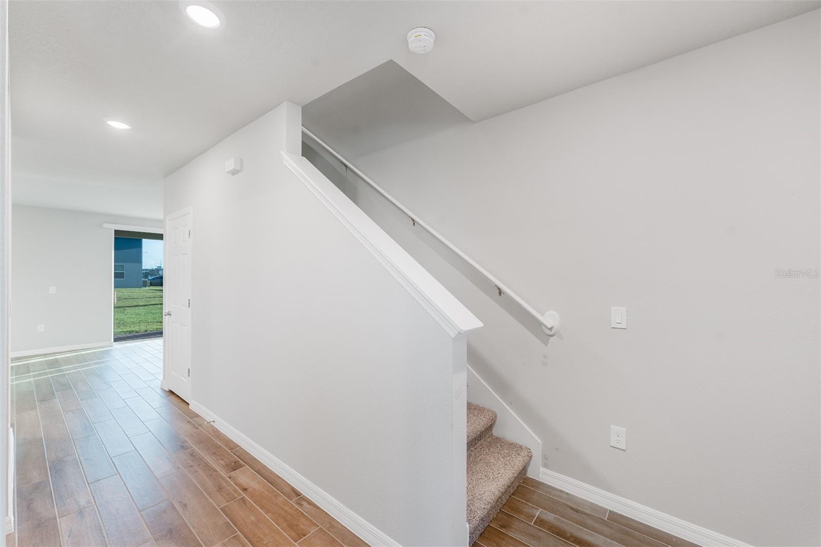 SILVER SPRINGS - Residential