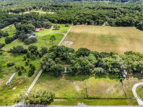 A home in BROOKSVILLE