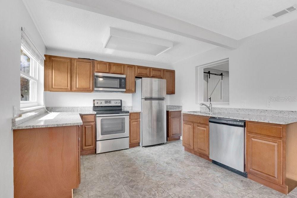 RIVERSIDE ACRES - Residential