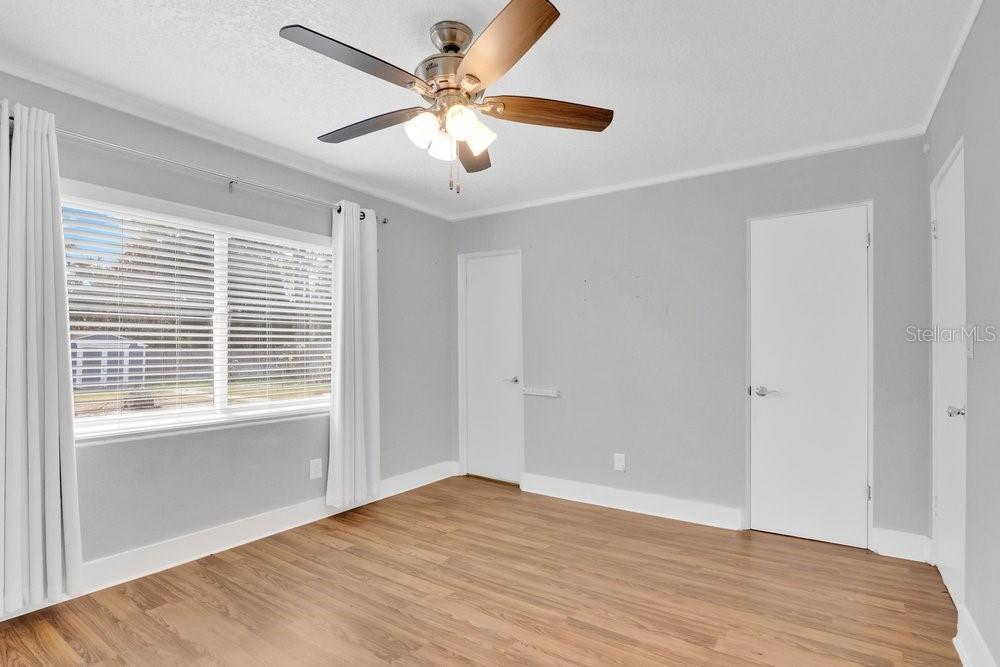 RIVERSIDE ACRES - Residential