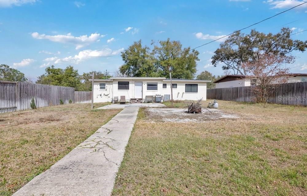 RIVERSIDE ACRES - Residential