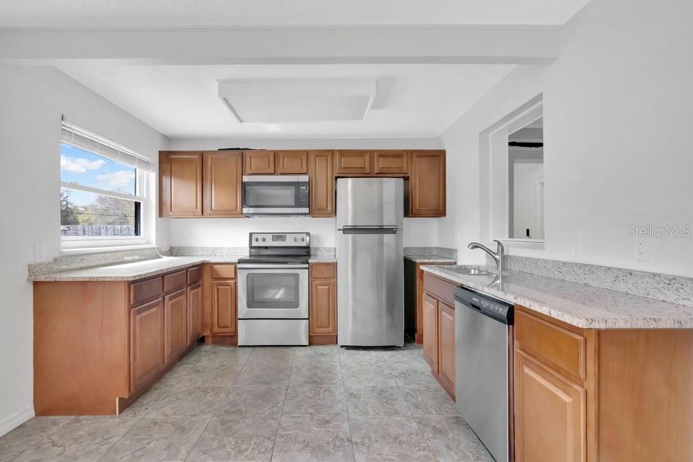 RIVERSIDE ACRES - Residential