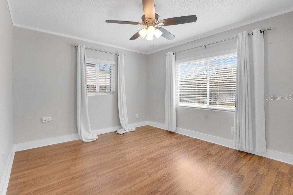 RIVERSIDE ACRES - Residential