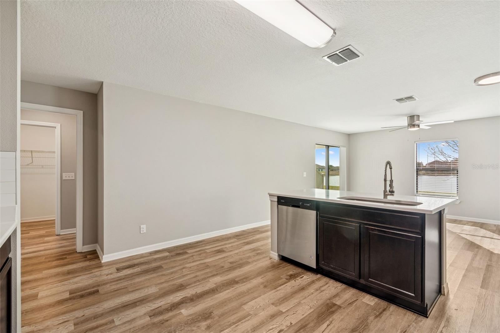 VILLAGES/BRIDGEWATER VILLAGE 4 L - Residential