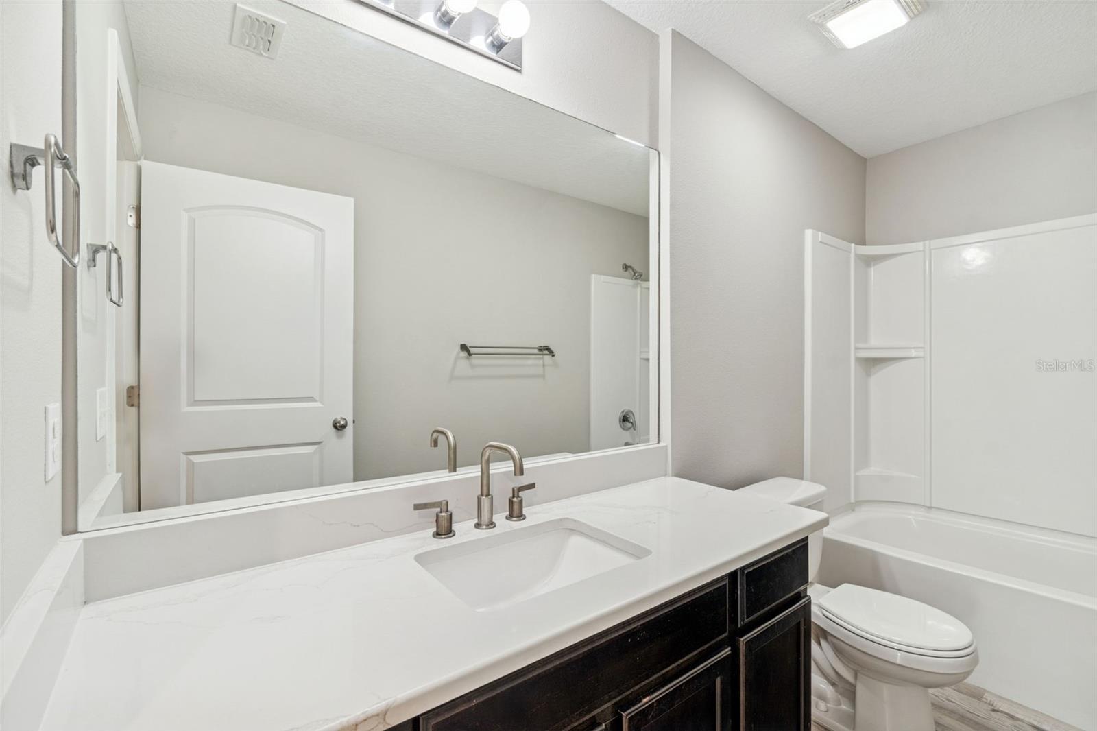 VILLAGES/BRIDGEWATER VILLAGE 4 L - Residential