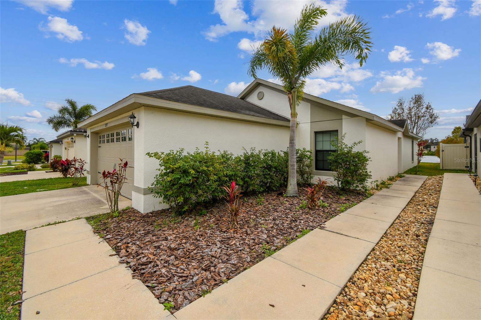 VILLAGES/BRIDGEWATER VILLAGE 4 L - Residential