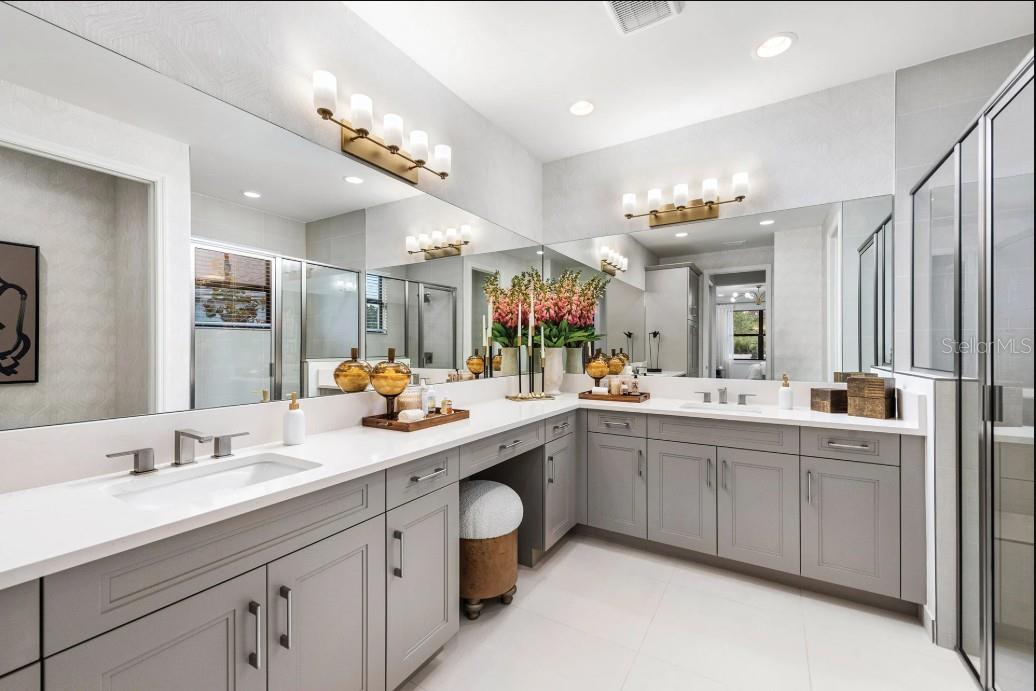 BUCKINGHAM 345 - PLAT ONE - Residential