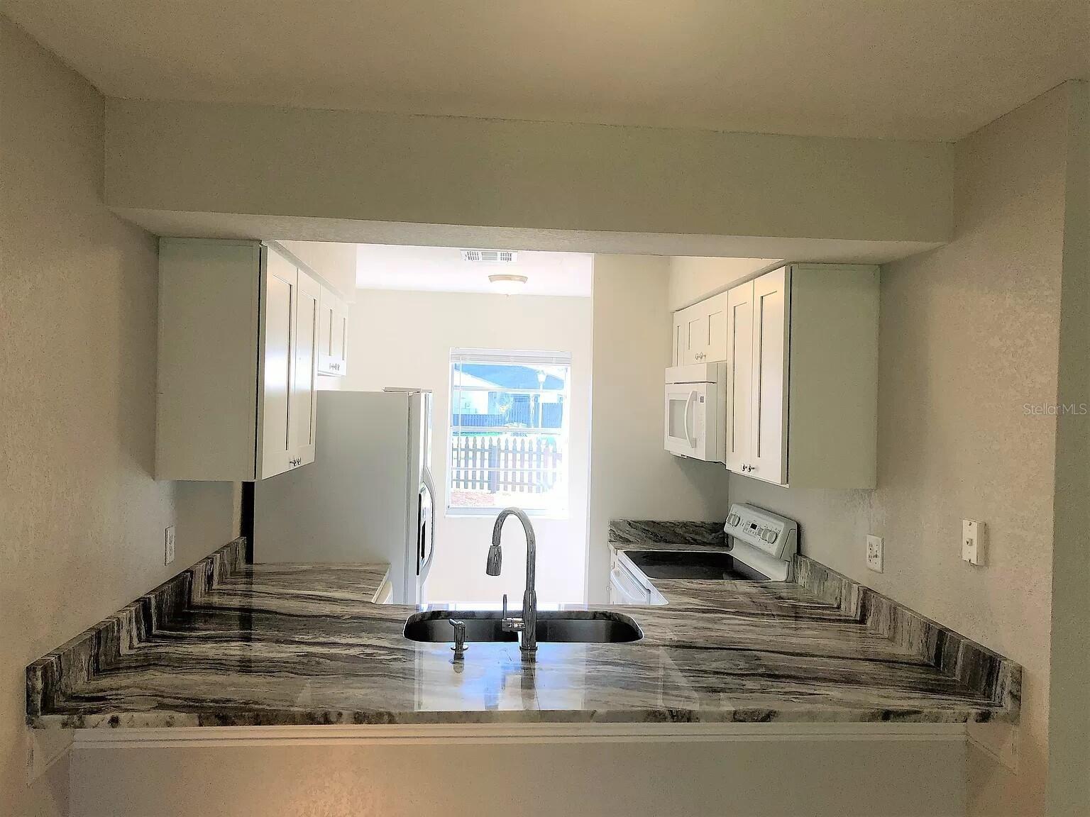 10109 BLAZED TREE COURT