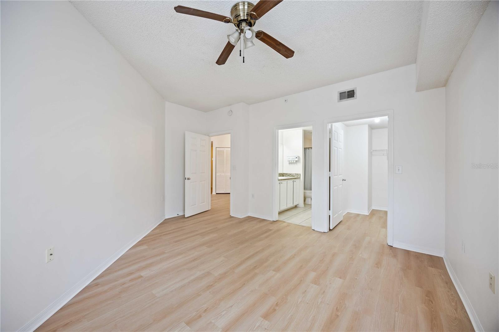 LAS PALMAS OF SARASOTA - Residential