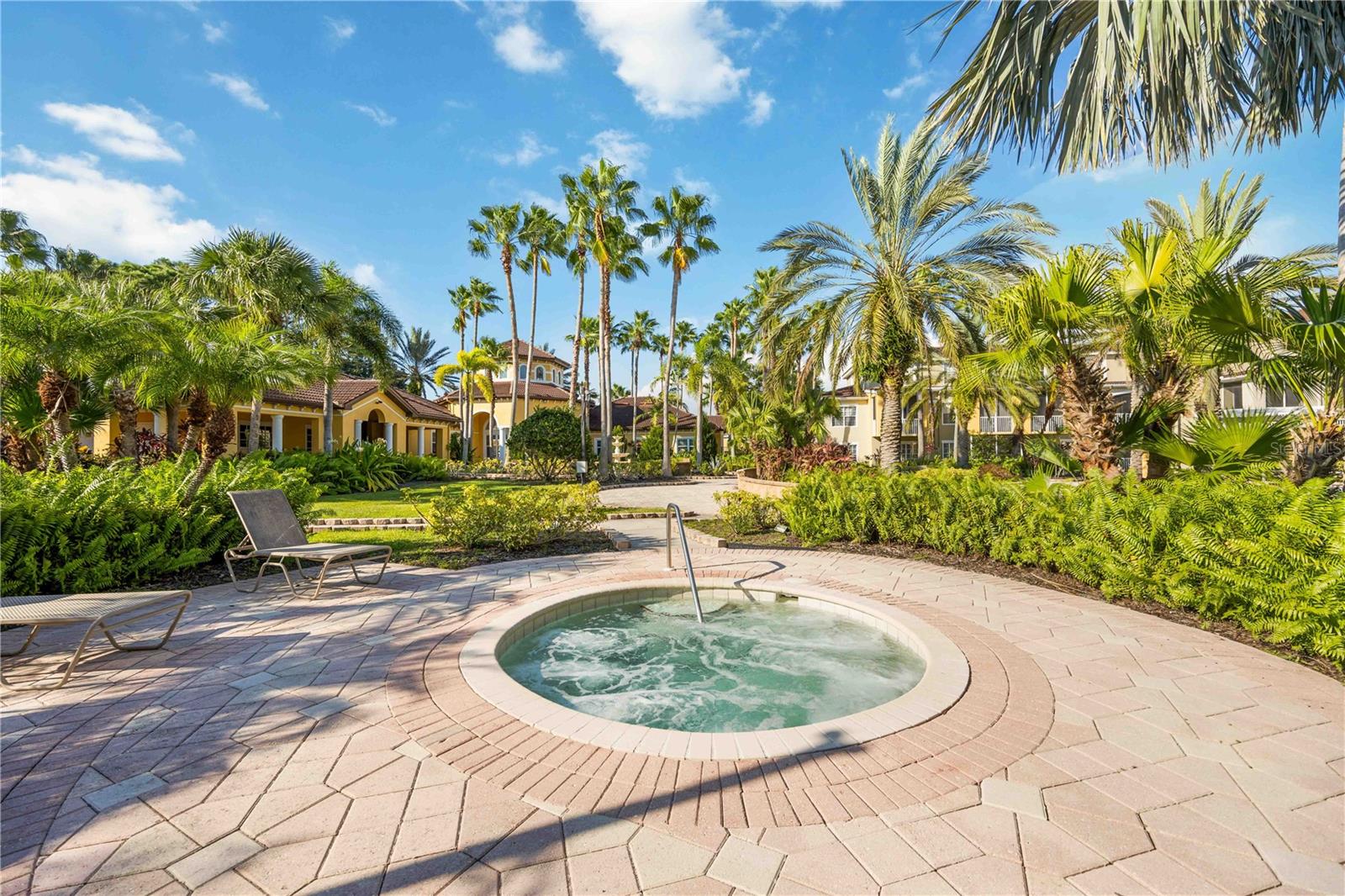 LAS PALMAS OF SARASOTA - Residential