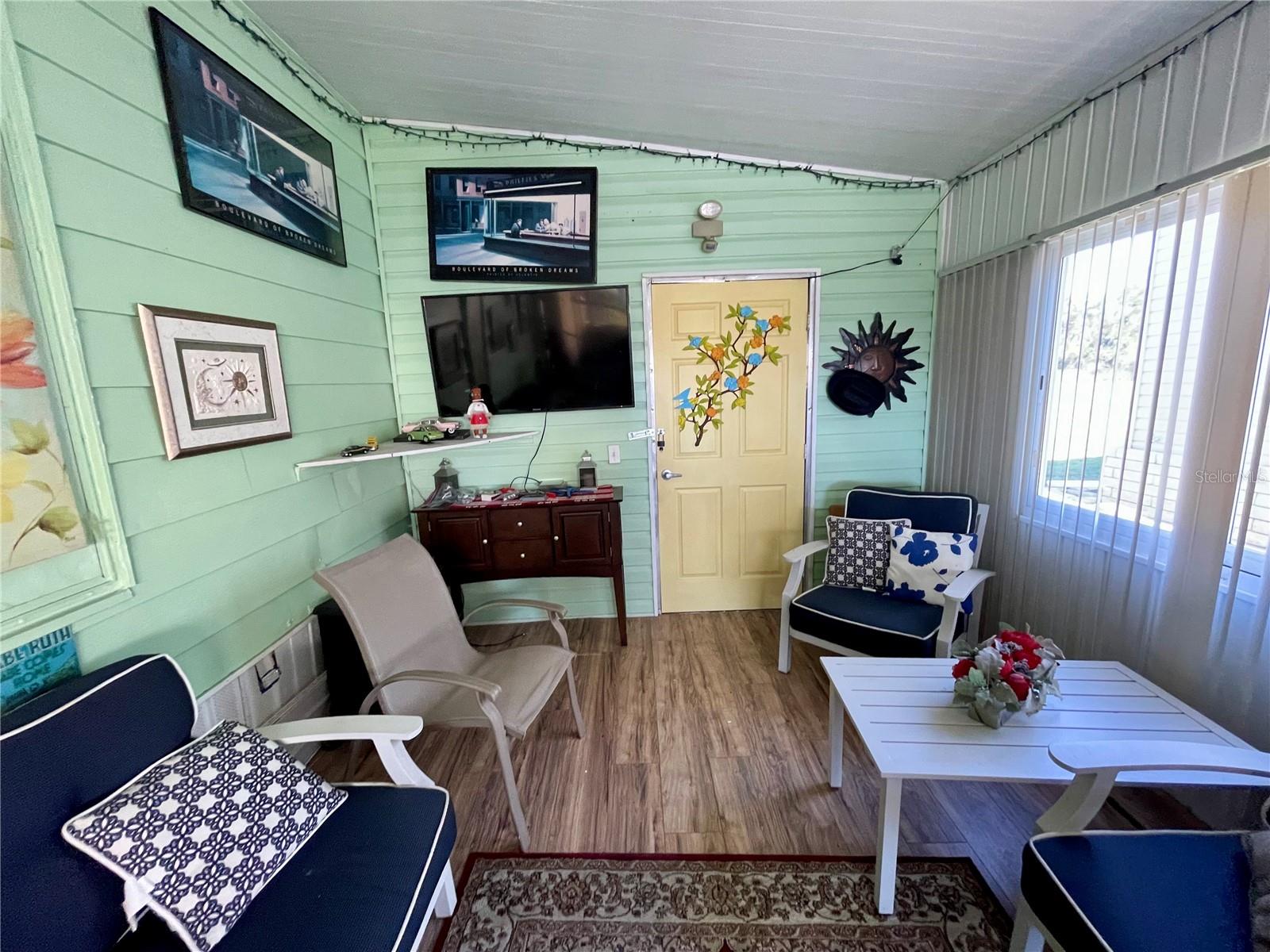 SUNSET PALMS UNREC - Residential