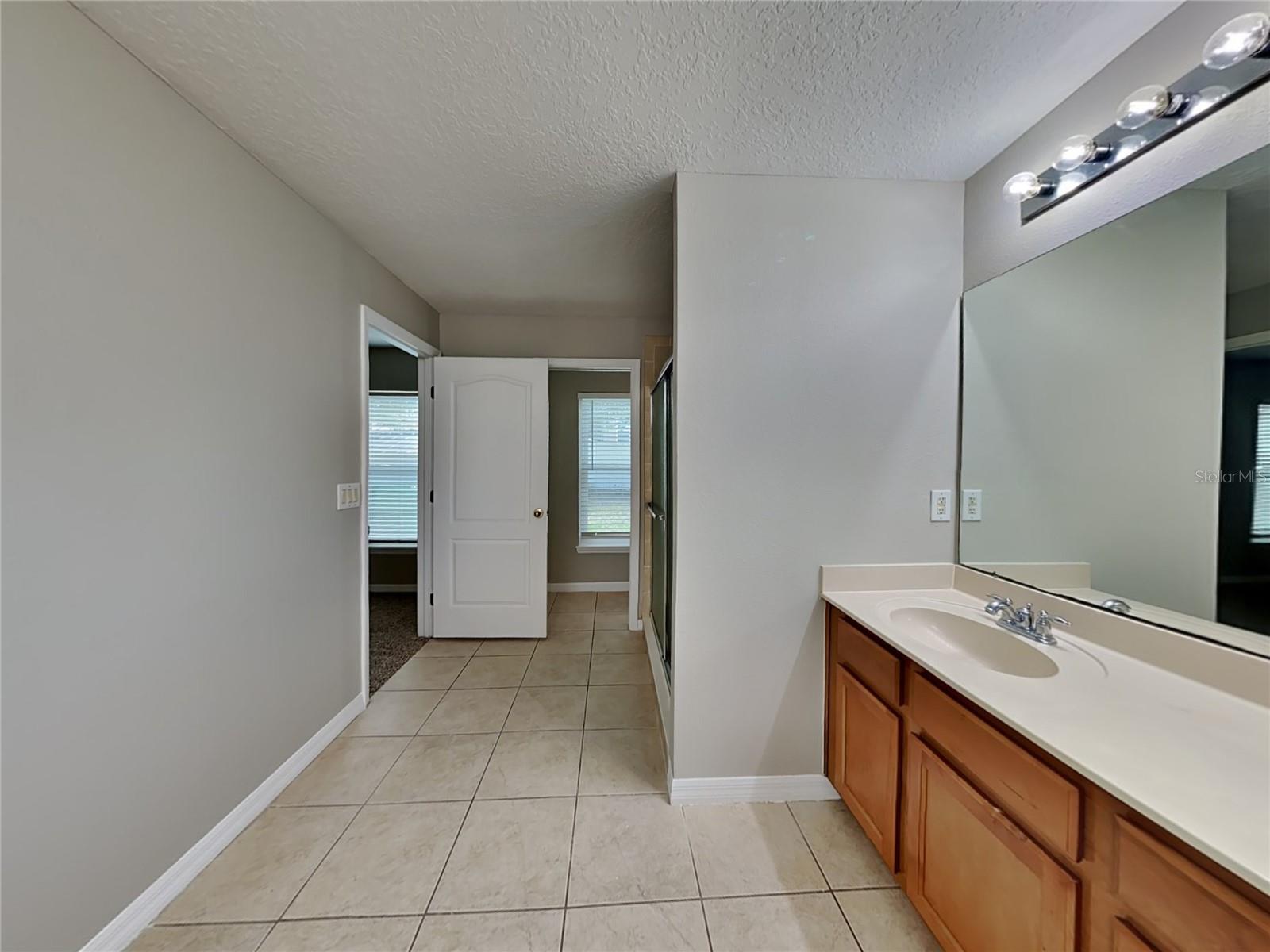 SOUTHRIDGE POINTE - Residential Lease