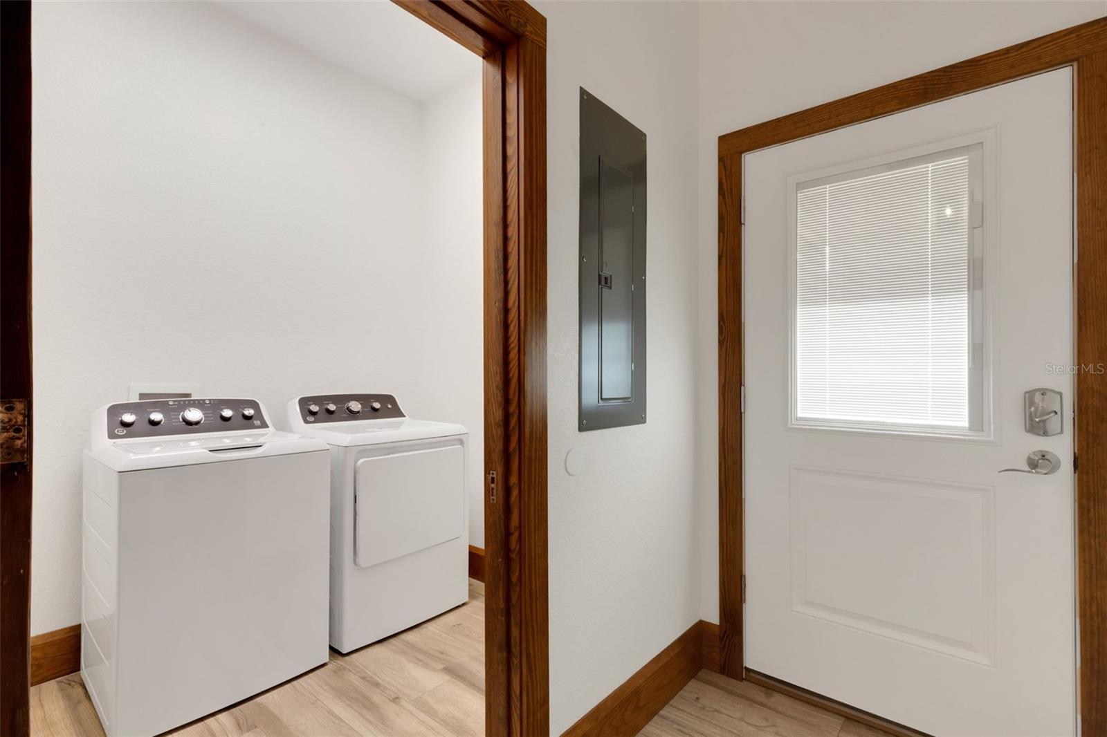 MATHIS H J ADD 01 - Residential