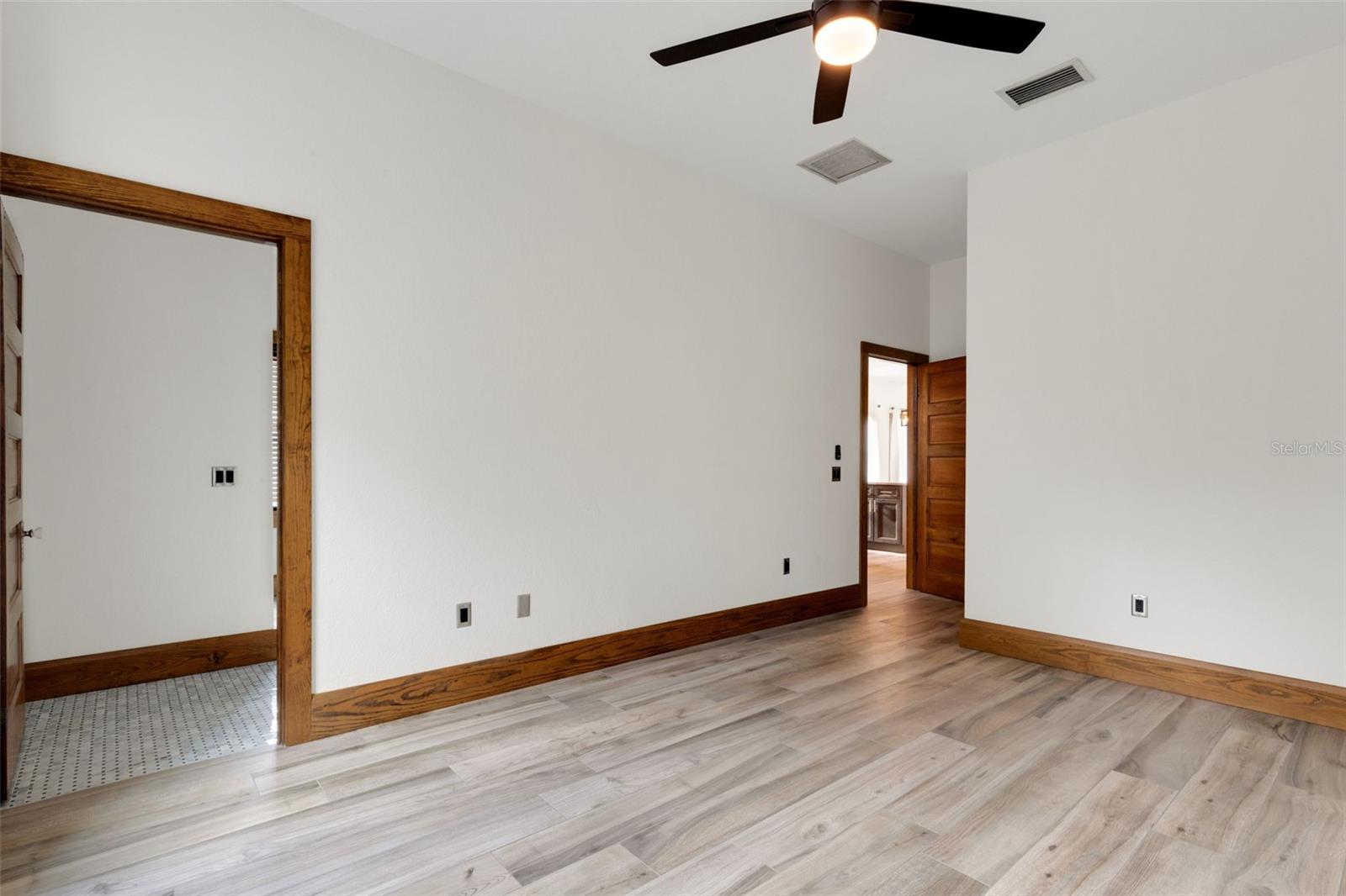 MATHIS H J ADD 01 - Residential